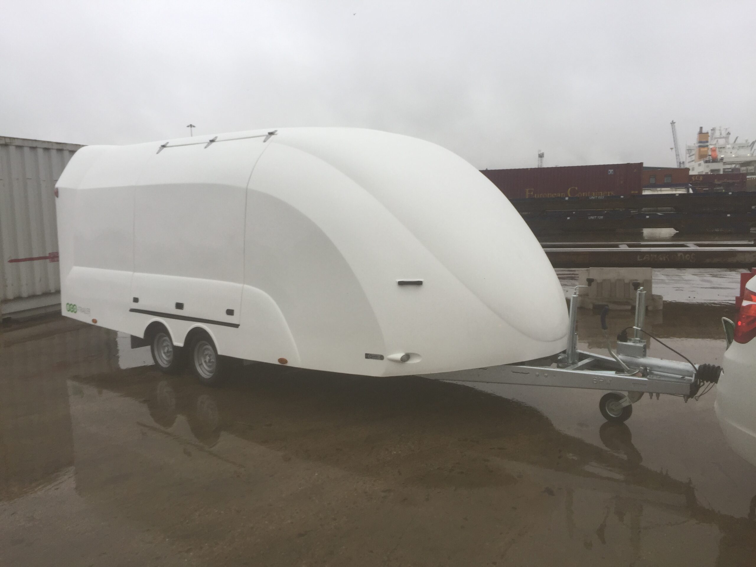 Weekend Enclosed Trailer Hire